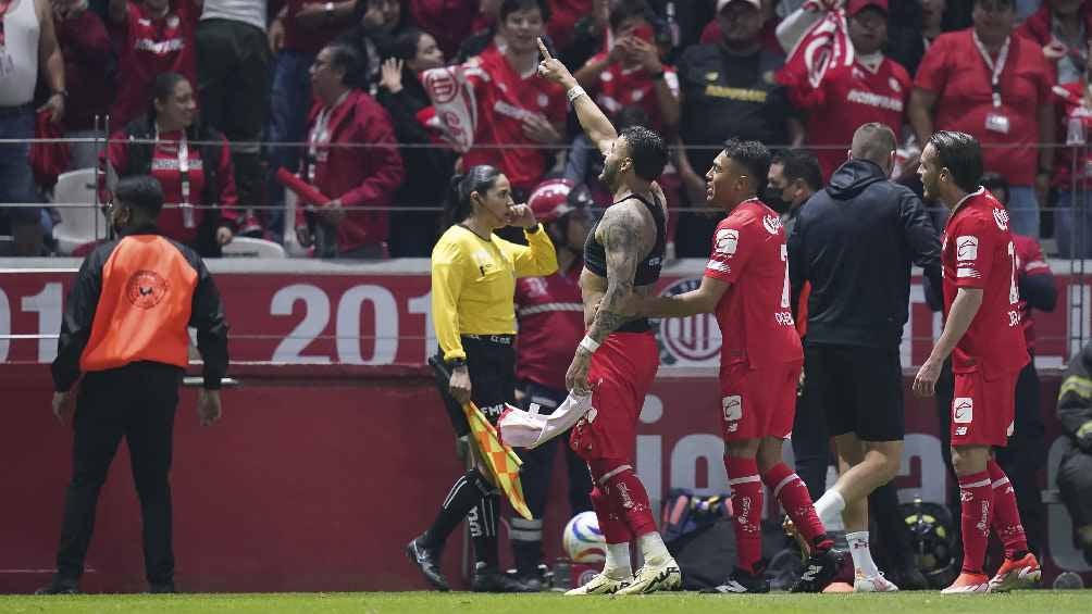 Festejó frente a la afición