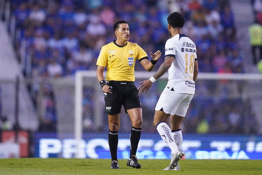 Pumas también pidió un penalti