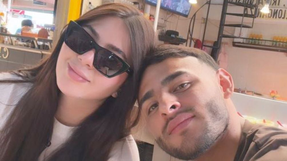 Vega junto a su esposa en la foto que posteó en redes sociales