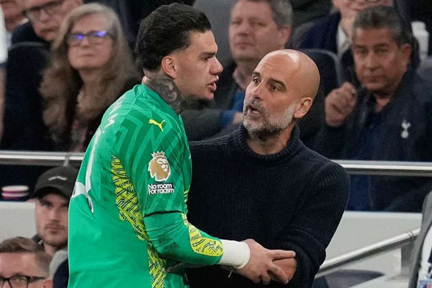 Ederson se molestó con Pep Guardiola