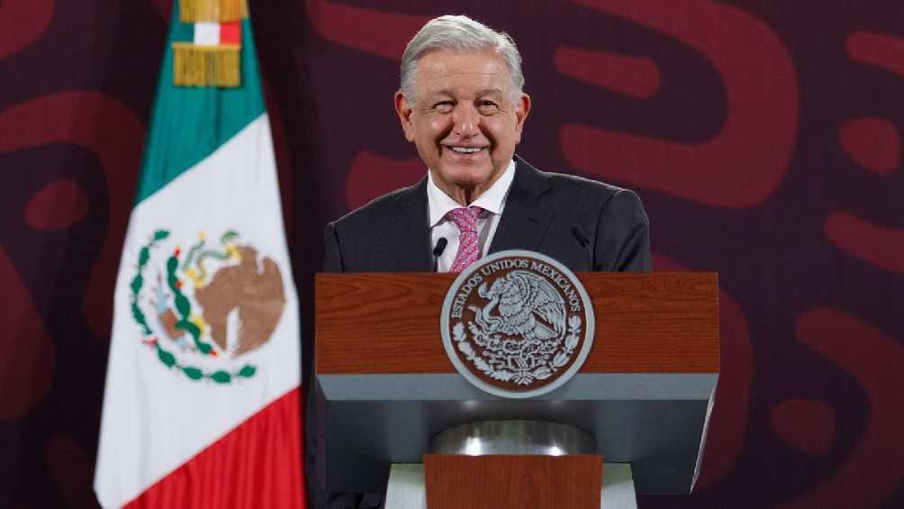 AMLO señaló que en su sexenio ha apoyado a los maestros de todo el país. 