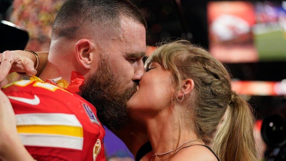 Travis Kelce ha sido mala influencia para Taylor Swift