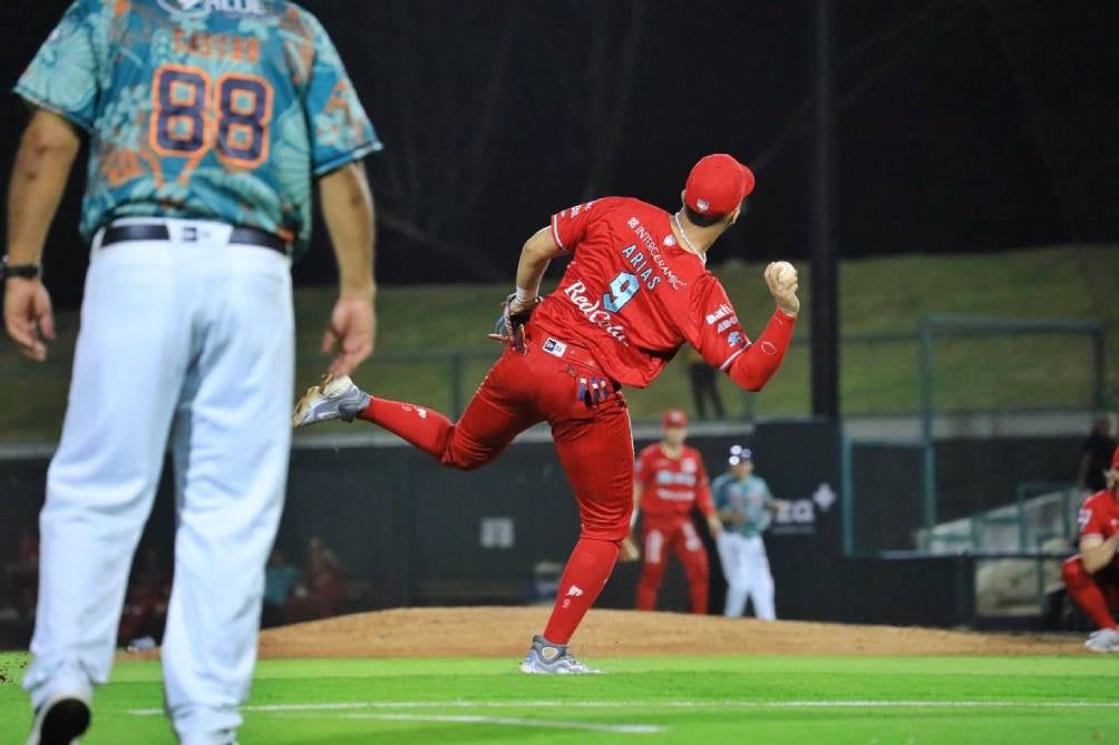 Arias en el encuentro de Diablos ante Tigres