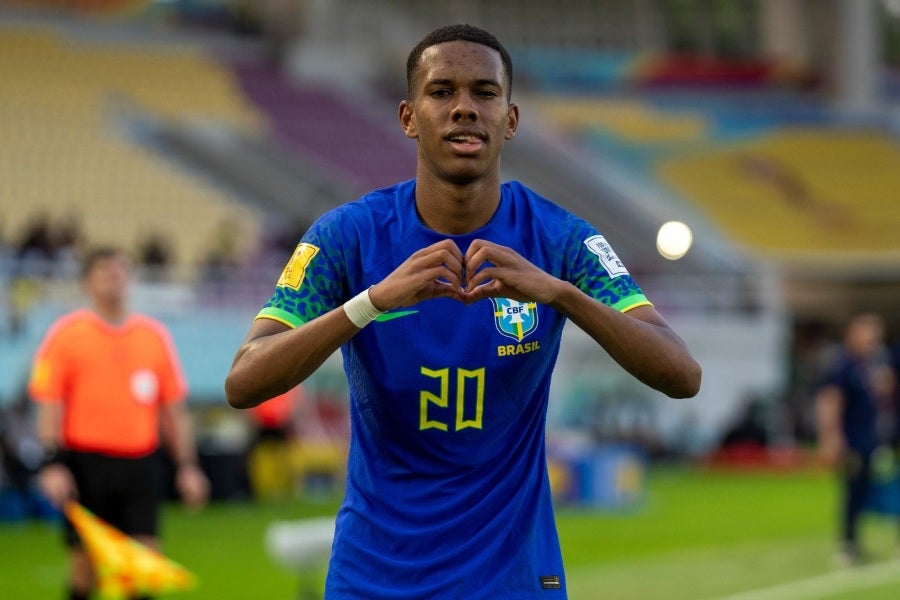 Willian Estevao con la Selección de Brasil