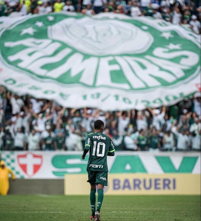 Willian Estevao juega en Palmeiras