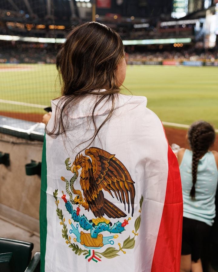 Bandera de México en Chase Field