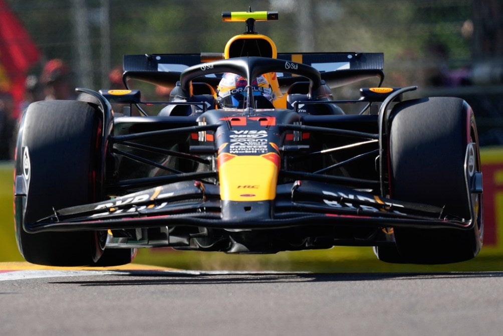 Checo Pérez en el Gran Premio de Imola 