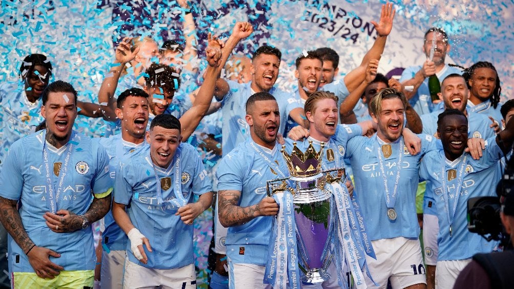 Manchester City firma histórico campeonato y fija nuevo récord en la Premier League