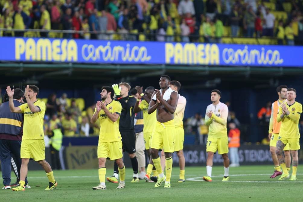 Jugadores de Villarreal en celebración 