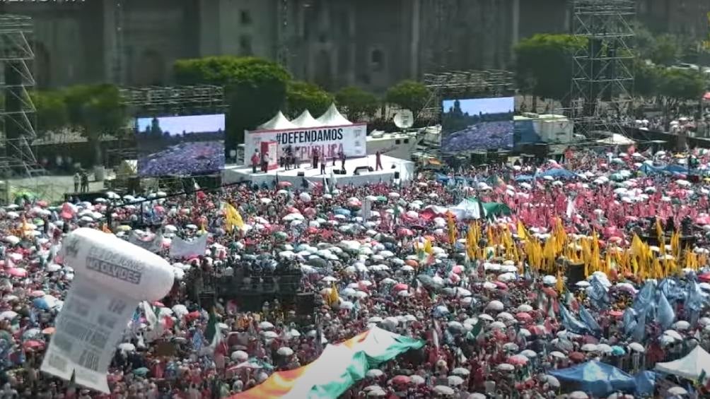 Mucha gente se concentró en el Zócalo 