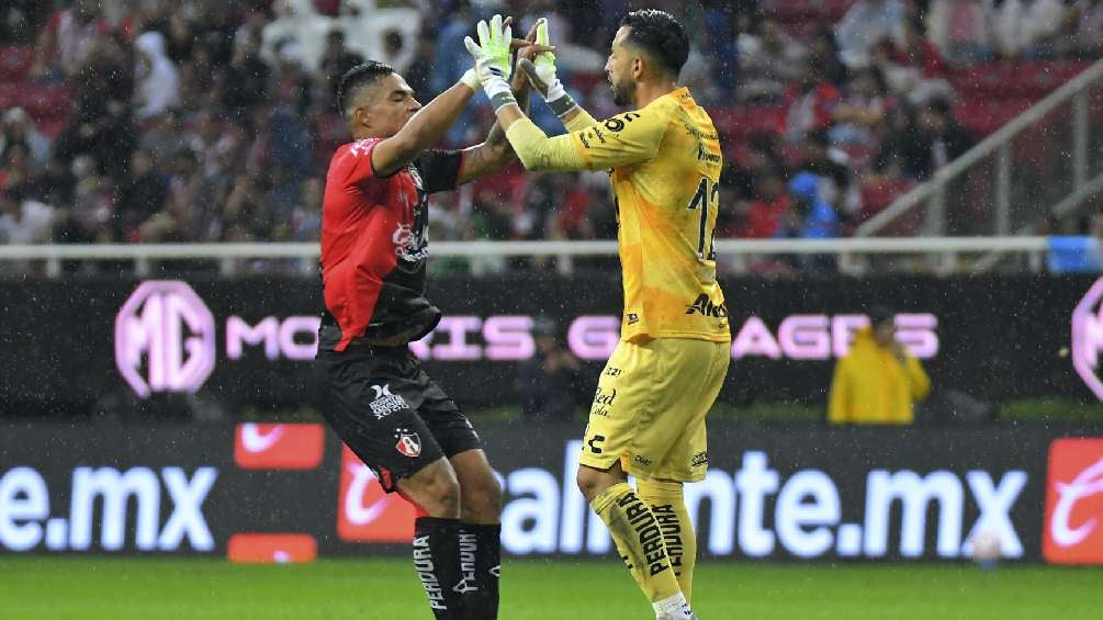 El peruano fue parte del Bicampeonato 