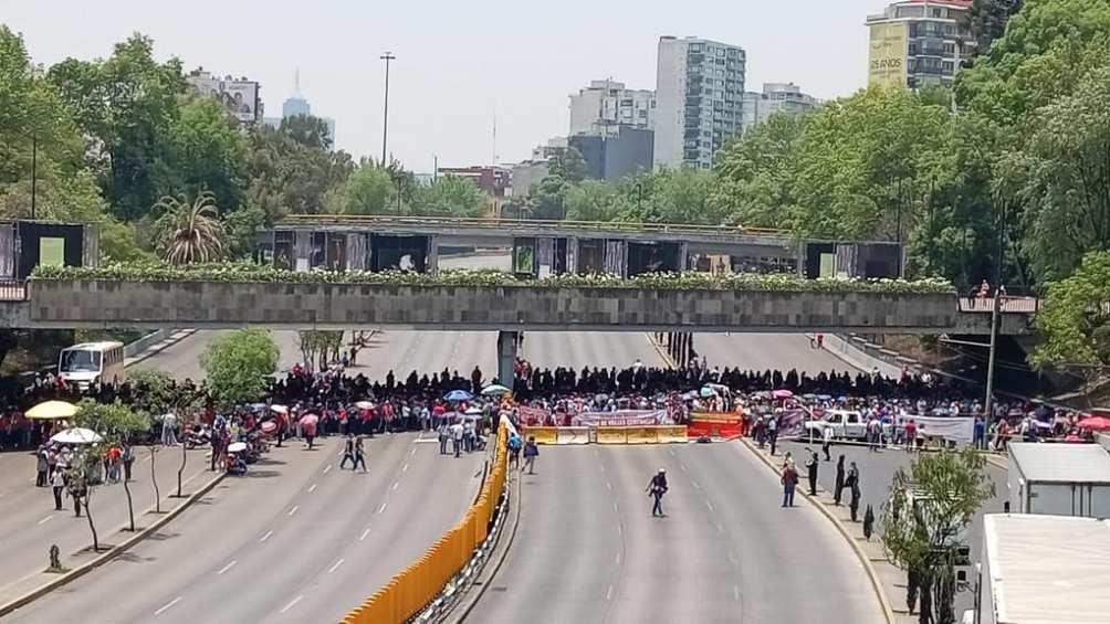 Fueron alrededor de 600 maestros los que se manifestaron. 