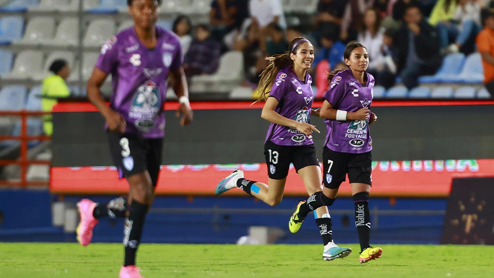 Las locales comenzaron ganando, pero no pudieron ante las albiazules