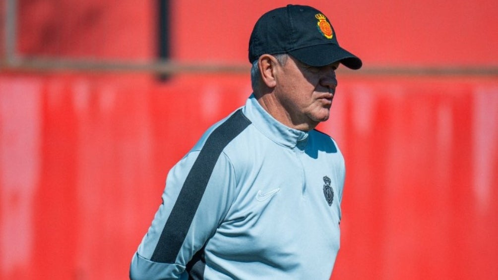 ¡Se va! Mallorca informó a Javier Aguirre que no será su DT la próxima temporada