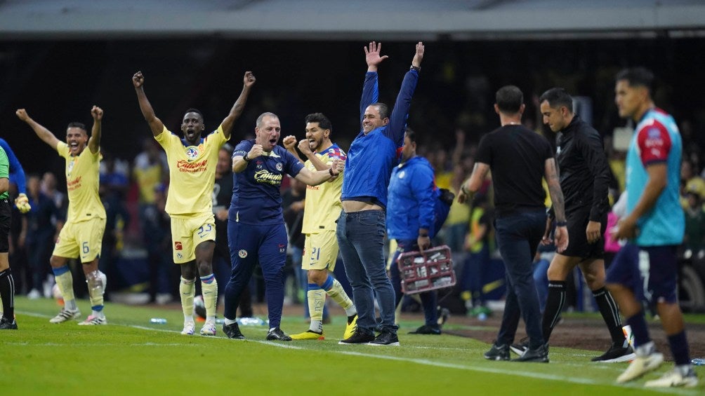 André Jardine festejando el pase a la Final