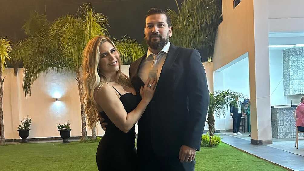 Karla Panini terminó casada con Américo Garza, quien fue esposo de Karla Luna. 