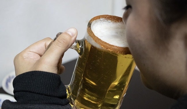 Las micheladas también son malas en exceso por su alta cantidad de sal.