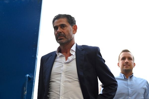 Hierro a su llegada al estadio para un partido