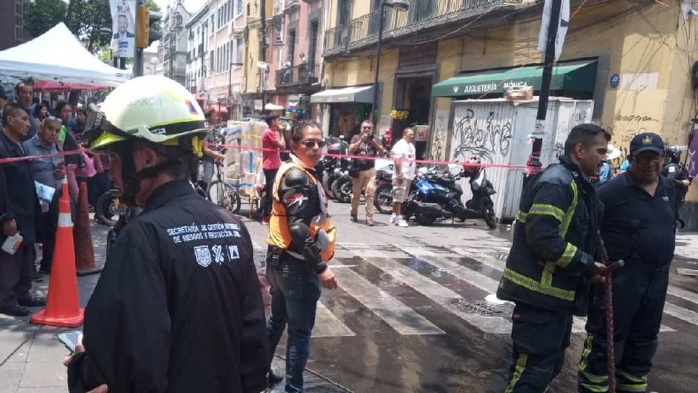 Los vecinos de la calle República de Colombia y República de Argentina fueron evacuados. 