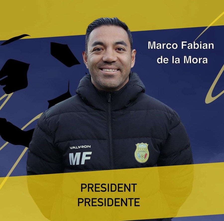 Marco Fabián es jugador y DT de Rangers