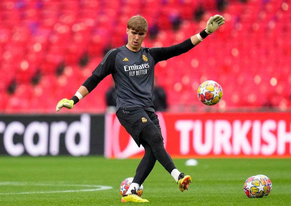 Lunin jugó de titular toda la Champions League