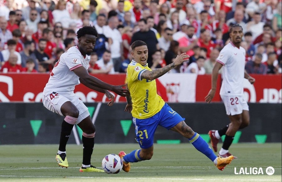 Acusan amaño en partido entre Sevilla y Cádiz