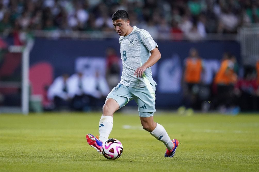 Montaño en partido con el equipo tricolor 