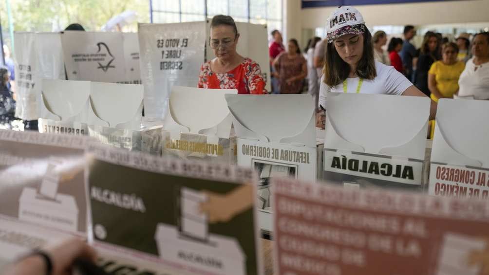 Las y los mexicanos fueron a las casillas para ejercer su derecho a votar. 