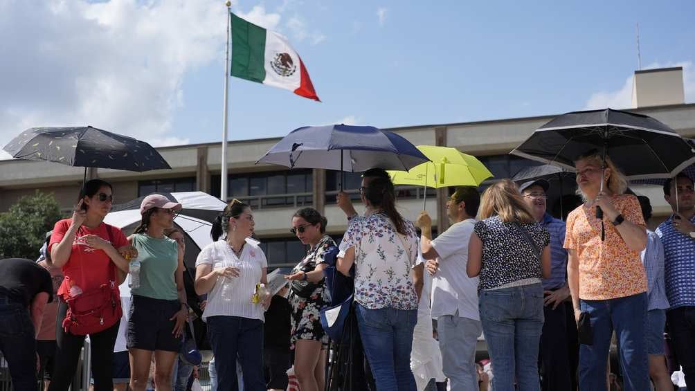 Los mexicanos en el extranjero también tuvieron oportunidad de elegir a sus gobernantes. 