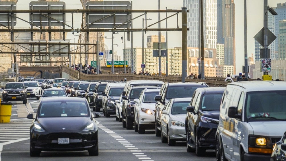 Eran 15 dólares los que se cobrarían como cuota para cada automovilista al día.