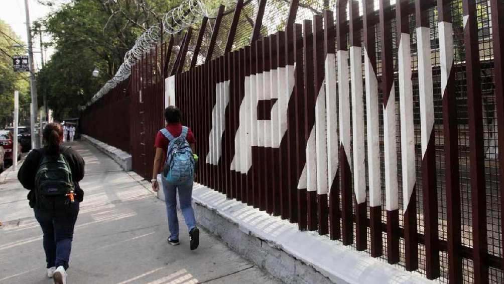 Estudiante del CECyT 15 del IPN pierde la vida tras caer de un tercer piso