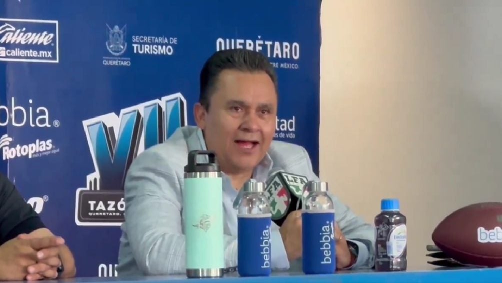 Alejandro Jaimes en conferencia de prensa