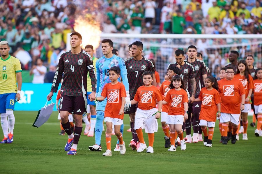 Vinicius saludó a toda la banca de México