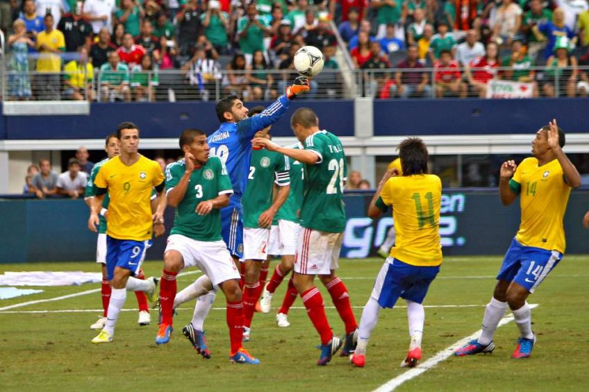 Así le ha ido a México ante Brasil