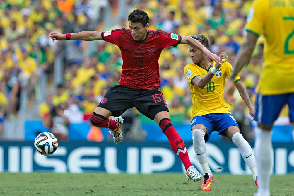 Héctor Moreno en el duelo ante Brasil en 2014