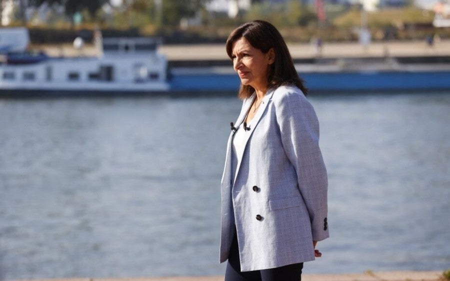 La alcaldesa Anne Hidalgo planea nadar en el Sena