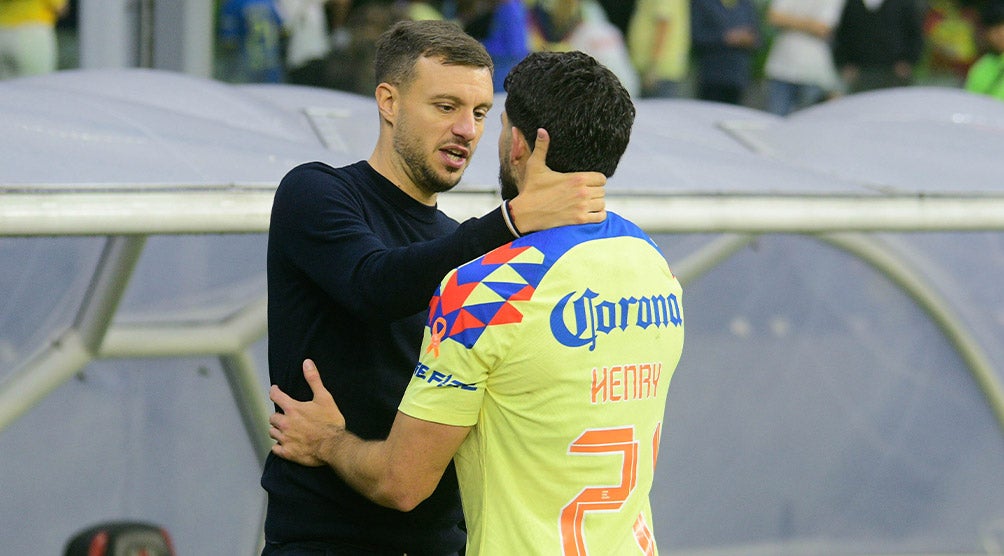 Martín Anselmi y Henry Martín, antes de la Final del Clausura 2024