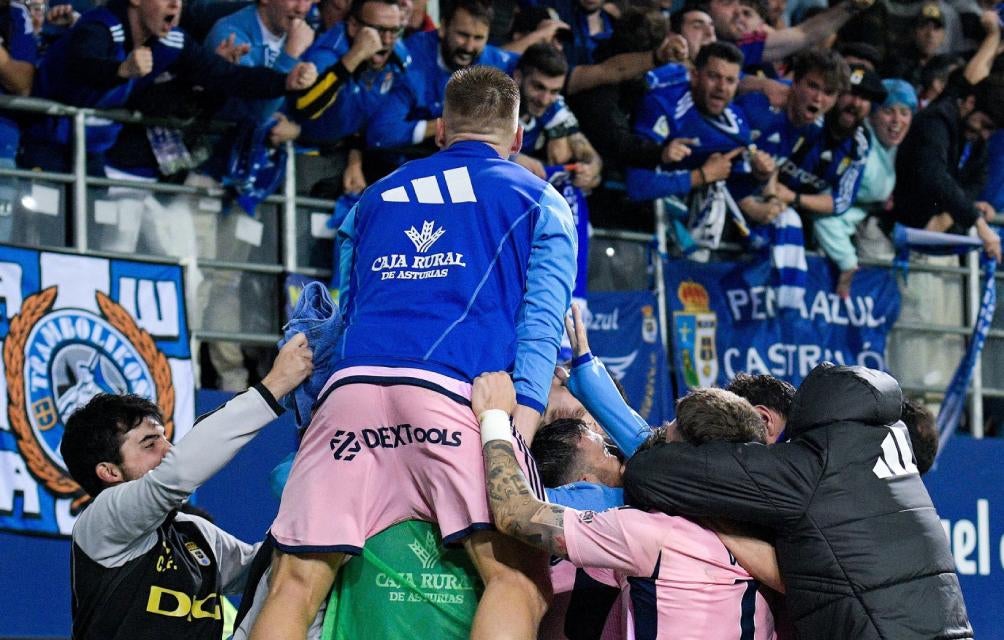 Oviedo jugará por el ascenso ante Espanyol 