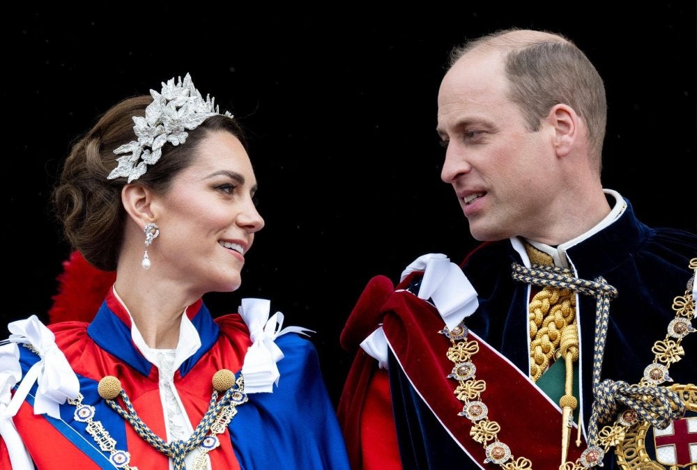 El príncipe William ha estado al pendiente de su esposa.