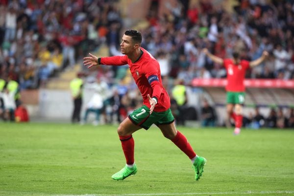 Cristiano Ronaldo festeja un gol con Portugal