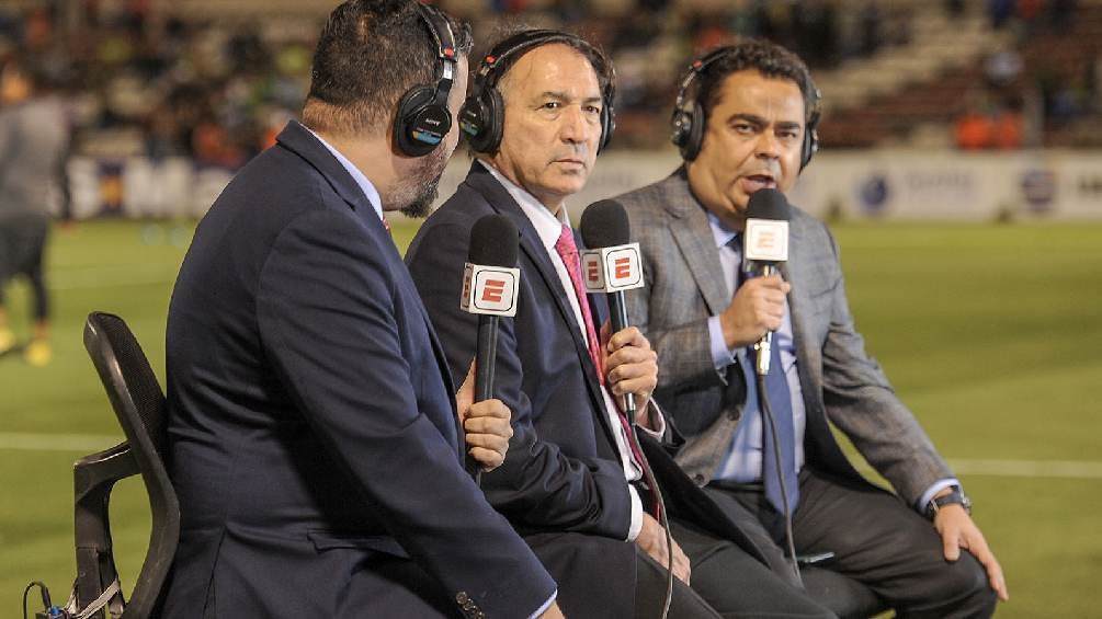 Álvaro Morales es una de las voces más polémicas de ESPN