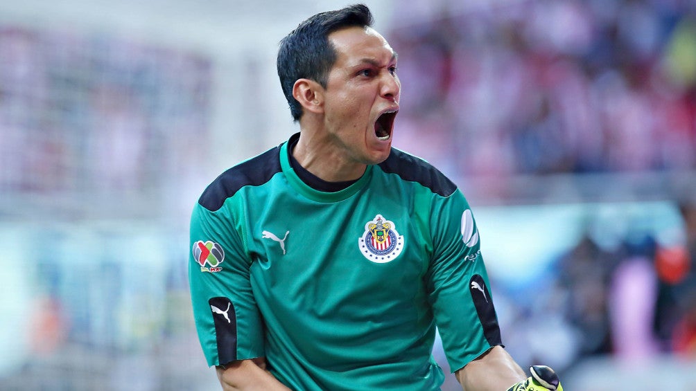 Rodolfo Cota en su paso por Chivas