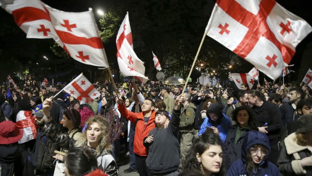 Los georgianos durante una manifestación pública