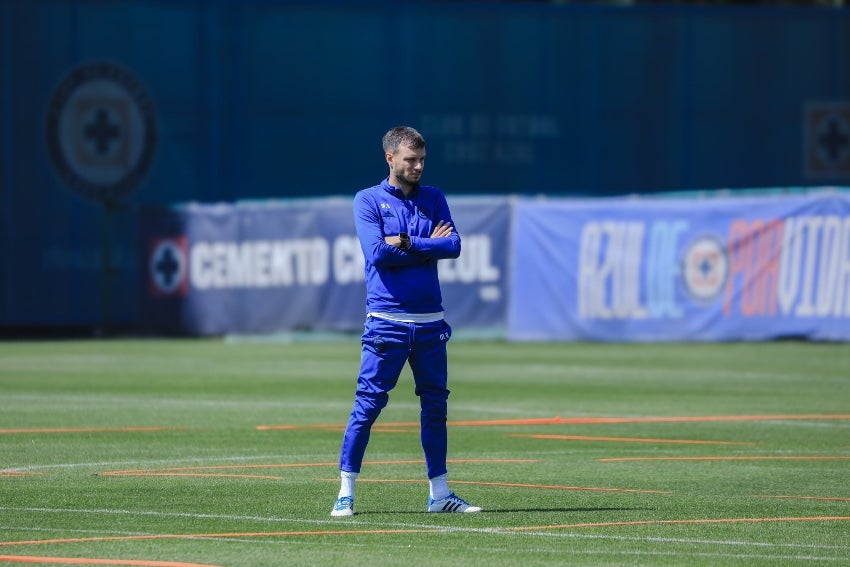 Anselmi en entrenamiento con Cruz Azul