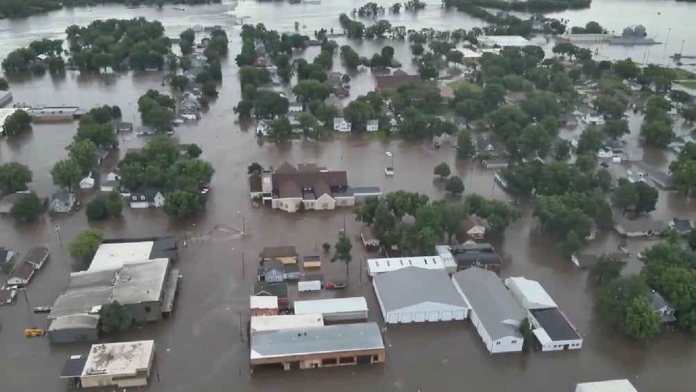 Rock Valley se inundó porque un río cercano se desbordó.