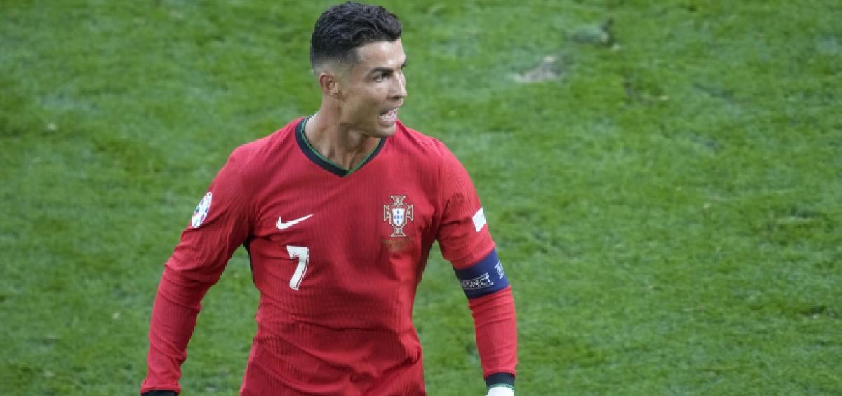 Cristiano Ronaldo dio asistencia para la goleada 