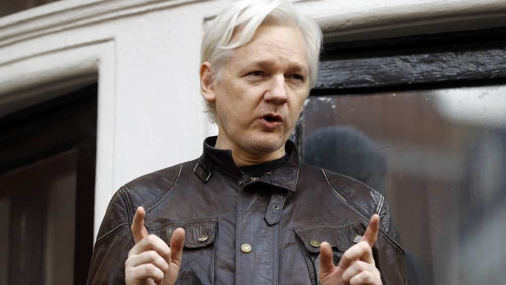 Julian Assange difundió mucha información clasificada a través del sitio WikiLeaks. 