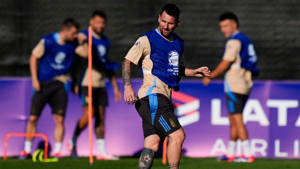 Lionel entrenando con Argentina