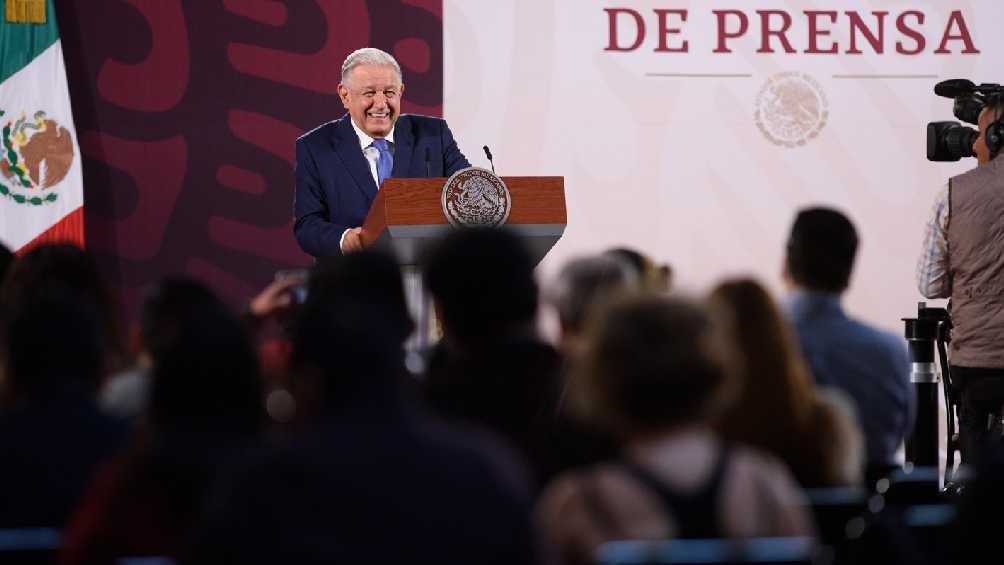 López Obrador respaldó a Quirino pese a convivir por su rival político. 