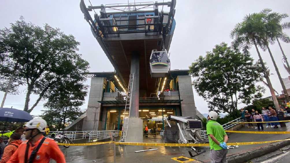 Cae cabina del Metrocable de Medellín, Colombia, dejando como saldo un muerto